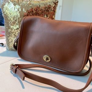 Vintage Coach Pocket Purse 9755 British Tan 1997 Hungary